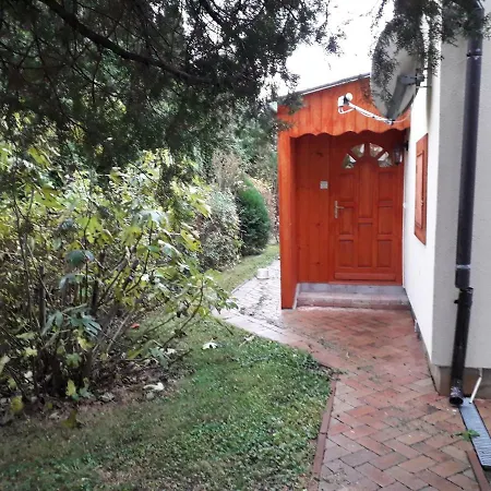Nyaraló Florian Nyaralohaz Balatonkeresztúr